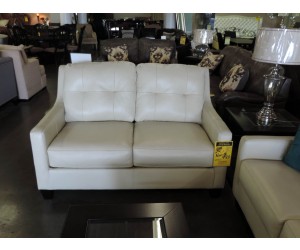 Floor Models – Galaxy Leather Love Seat
